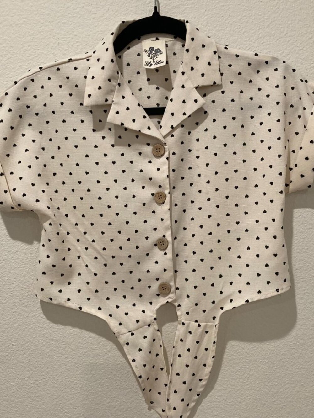 Lily Bleu Cream Black Heart Print Tie Front Crop Shirt M
